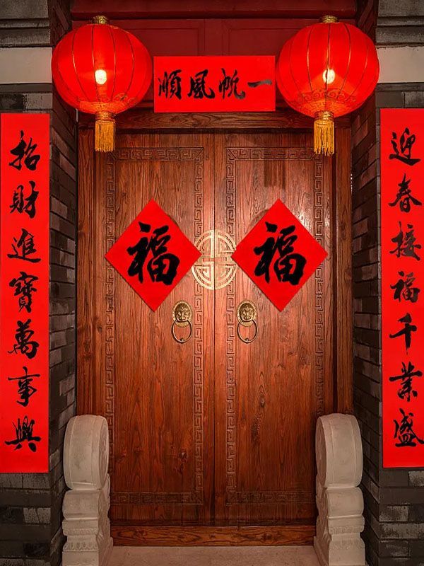 為什么每年春節(jié)都要貼春聯(lián)呢？