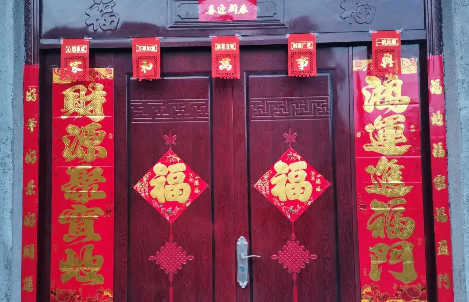 對聯(lián)印刷廠分享貼對聯(lián)的習俗